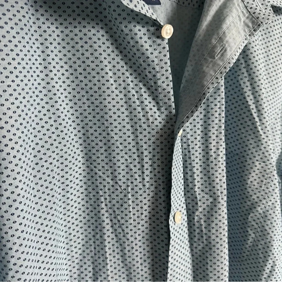Stafford‎ Travel Button Down - Picture 2 of 5